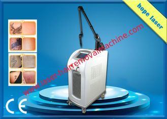 China 1064nm und 532nm Q schalteten Nd YAG Laser-Schönheitspflege-Ausrüstungs-Einzelimpuls 800mj fournisseur